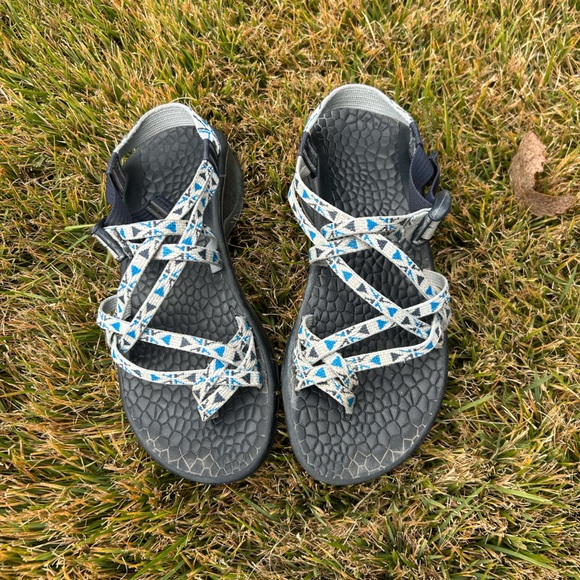 Chaco Shoes - Chaco women’s Sandals with Blue and Gray Straps with it’s box